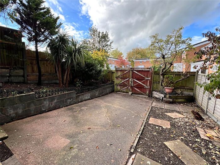 3 Bedroom Terraced House For Sale In Warrensway, Woodside, Telford, Shropshire, TF7