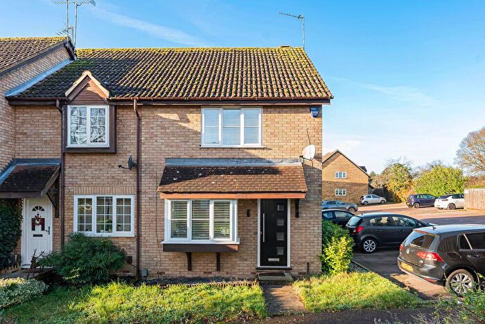 3 Bedroom Terraced House For Sale In Halleys Ridge, Hertford, SG14