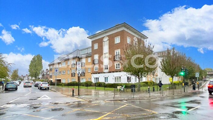 2 Bedroom Apartment To Rent In Forty Avenue, Wembley, HA9