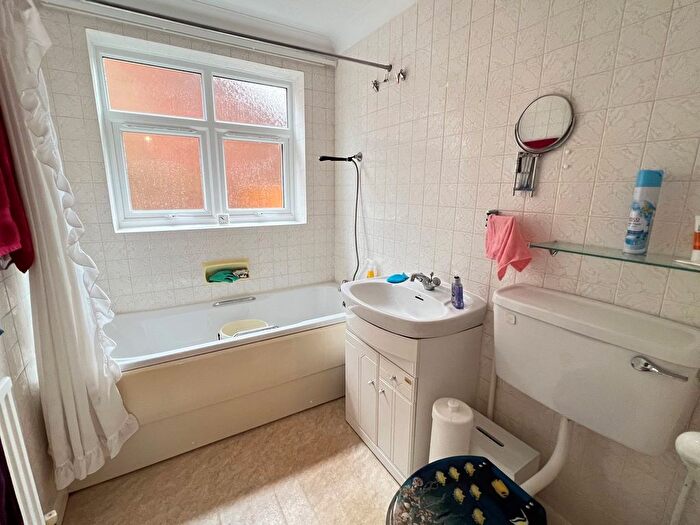 3 Bedroom Bungalow For Sale In Ridgewood Gardens, Bexhill On Sea, TN40