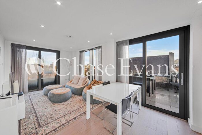 2 Bedroom Flat To Rent In Gatsby Apartments, Wentworth Street, London Square, Spitalfields, E1