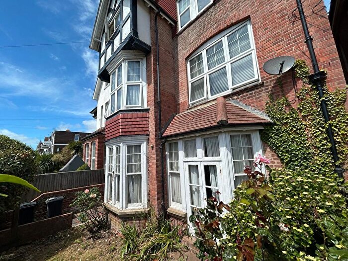 2 Bedroom Flat For Sale In Cantelupe Road, Bexhill-On-Sea, TN40
