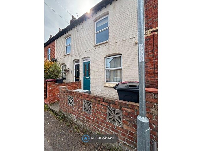 2 Bedroom Terraced House To Rent In Sherman Road, Reading, RG1