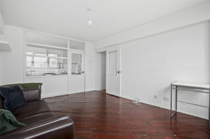 2 Bedroom Flat To Rent In Crondall Court, St Johns Estate, N1