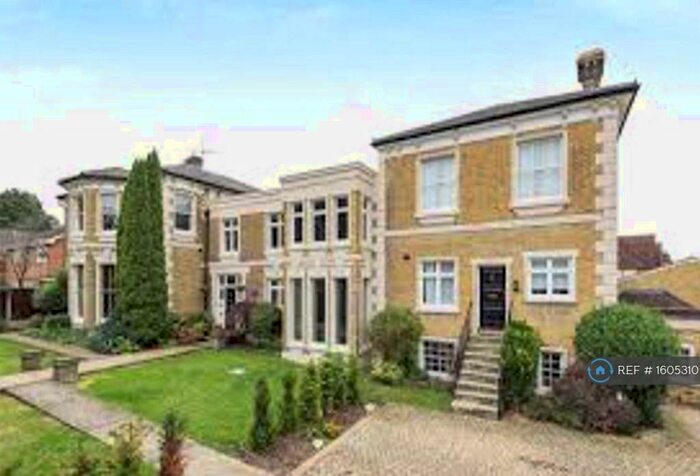 2 Bedroom Maisonette To Rent In Westerham Road, Keston, BR2