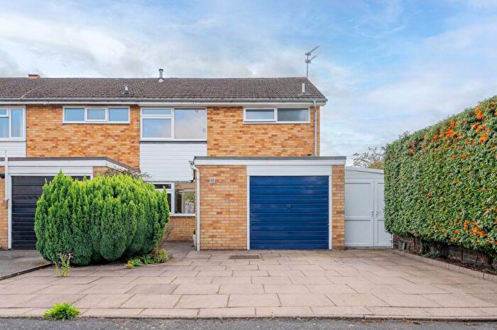 3 Bedroom End Of Terrace House For Sale In The Spinney, Leamington Spa, Warwickshire, CV32