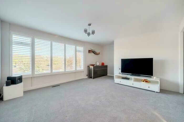 3 Bedroom Town House For Sale In Chesham, Buckinghamshire, HP5