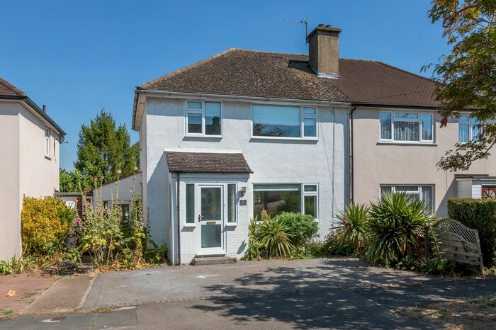 3 Bedroom Semi-Detached House To Rent In The Leas, Baldock, SG7