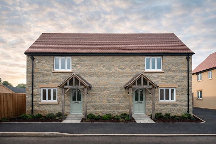 3 Bedroom Semi Detached House For Sale In Bishop's Drive, Glastonbury, BA6