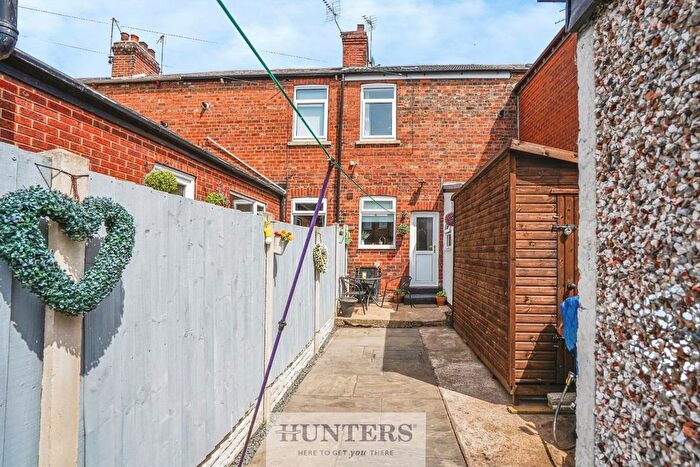 2 Bedroom Terraced House For Sale In George Street, Selby, YO8