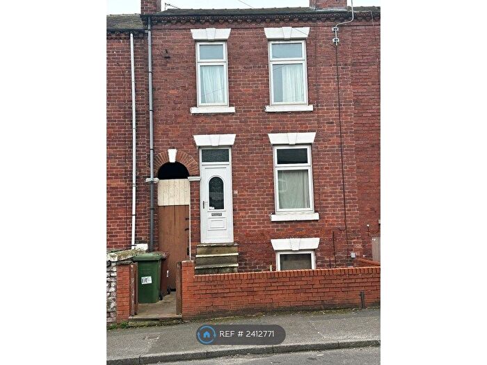 2 Bedroom Terraced House To Rent In Lincoln Street, Wakefield, WF2