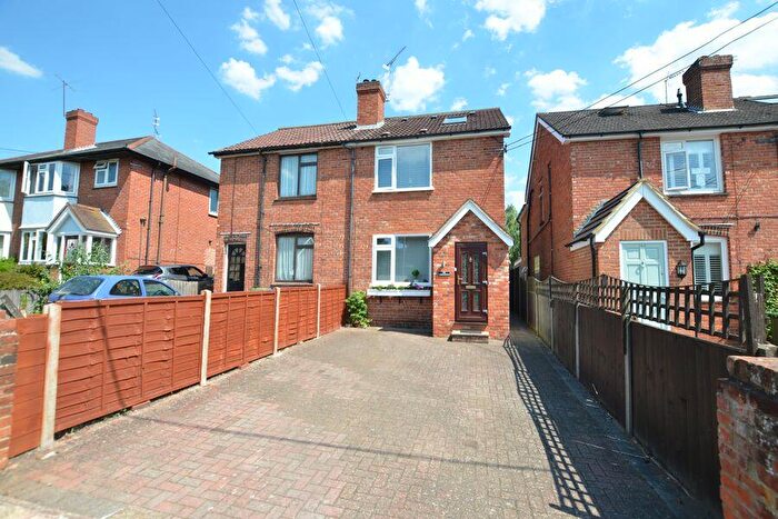 4 Bedroom Semi-Detached House To Rent In Branksome Hill Road, GU47