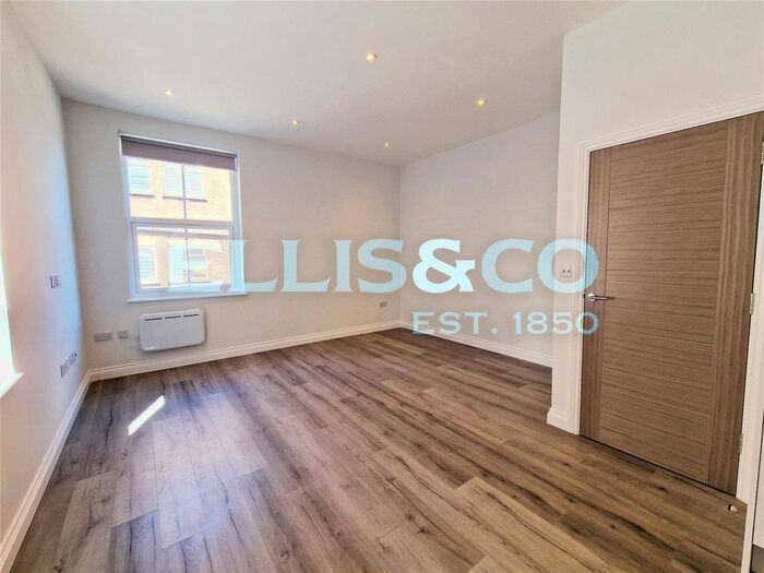 1 Bedroom Flat To Rent In Station Road, Harrow, HA1