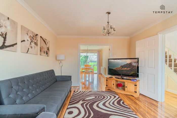 3 Bedroom Semi-Detached House To Rent In Smiths Lane, Windsor, SL4