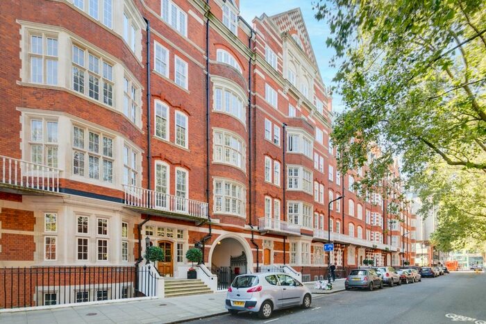 2 Bedroom Flat To Rent In Bedford Avenue, London, WC1B