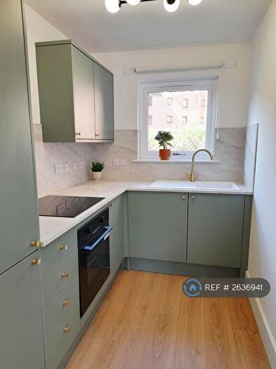 2 Bedroom Flat To Rent In Sheriff Park, Edinburgh, EH6
