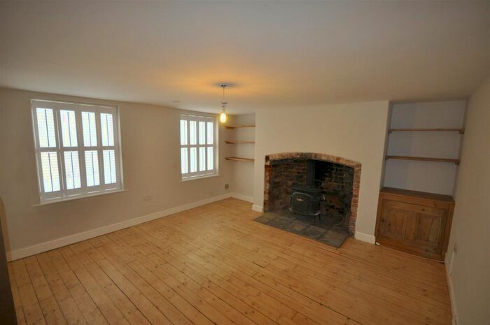 2 Bedroom Flat To Rent In Berkeley Street, Cheltenham, GL52