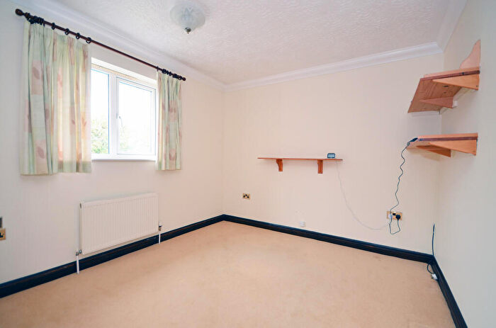 3 Bedroom Detached Bungalow For Sale In East Langham Road, Raunds, NN9