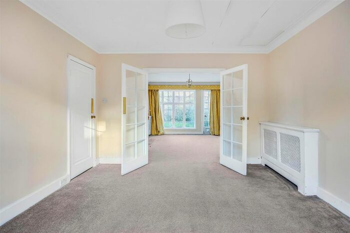 4 Bedroom Semi-Detached House To Rent In Westhay Gardens, East Sheen, SW14