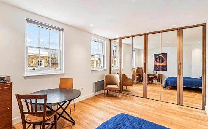 Studio To Rent In Fitzroy Street, Fitzrovia, London, W1T