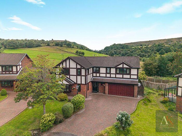 4 Bedroom Detached House For Sale In Brookfield Drive, Littleborough, OL15