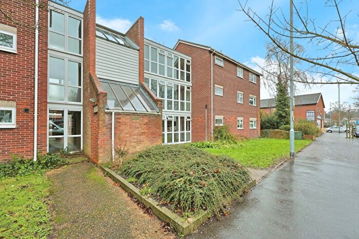 2 Bedroom Flat For Sale In Old Palace Road, Norwich, Norfolk, NR2