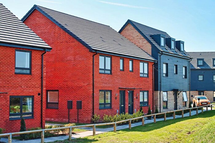 3 Bedroom Semi-Detached House To Rent In Ardina Grove, Whitehouse, Milton Keynes, Buckinghamshire, MK8