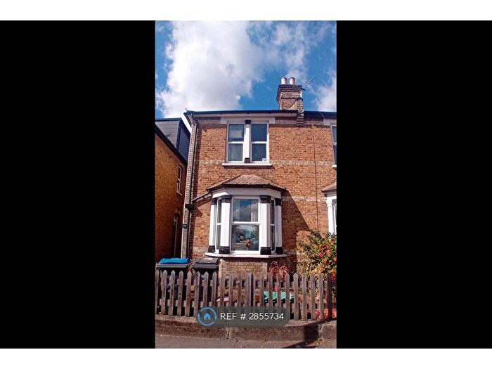 3 Bedroom Semi-Detached House To Rent In Villiers Road, Kingston Upon Thames, KT1