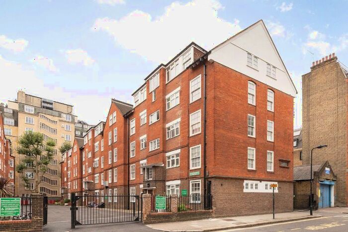 2 Bedroom Flat To Rent In Herbrand Street, London, WC1N