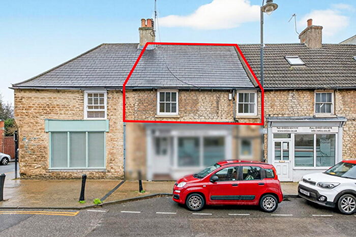 1 Bedroom Flat To Rent In High Street, Irthlingborough, NN9