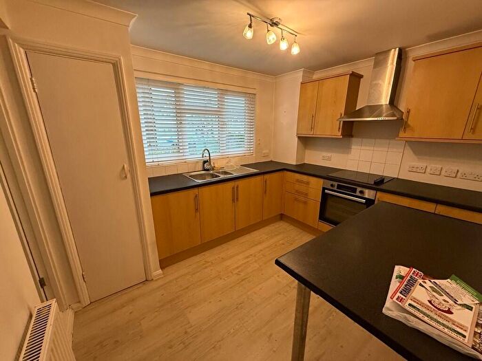 2 Bedroom Apartment To Rent In Underdown Road, Southwick, BN42