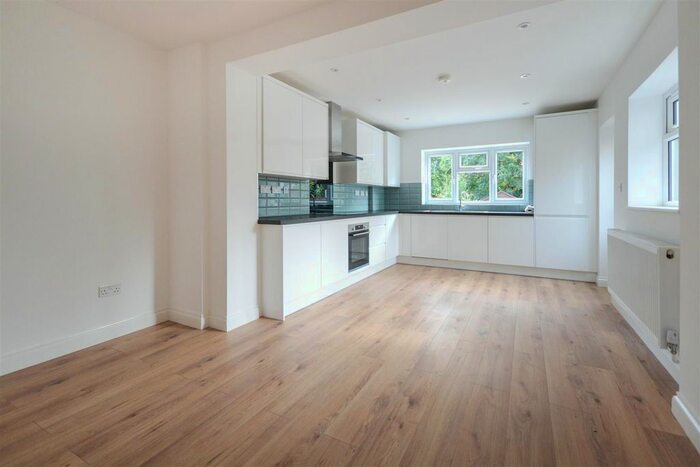 3 Bedroom Property To Rent In Bayham Road, Morden, SM4