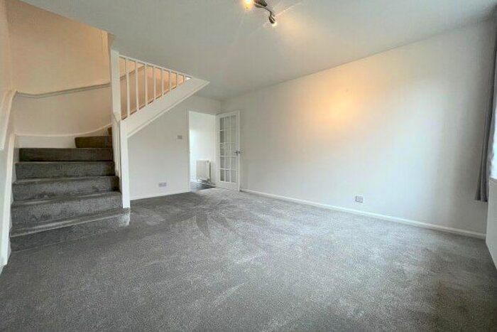 1 Bedroom Property To Rent In Charlton Park Drive, Cheltenham, GL53