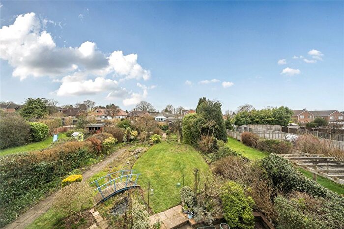 5 Bedroom Detached House For Sale In Aperfield Road, Biggin Hill, Westerham, Kent, TN16