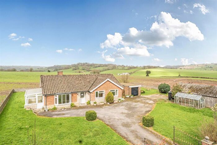 3 Bedroom Detached Bungalow For Sale In Kilmington, Axminster, EX13