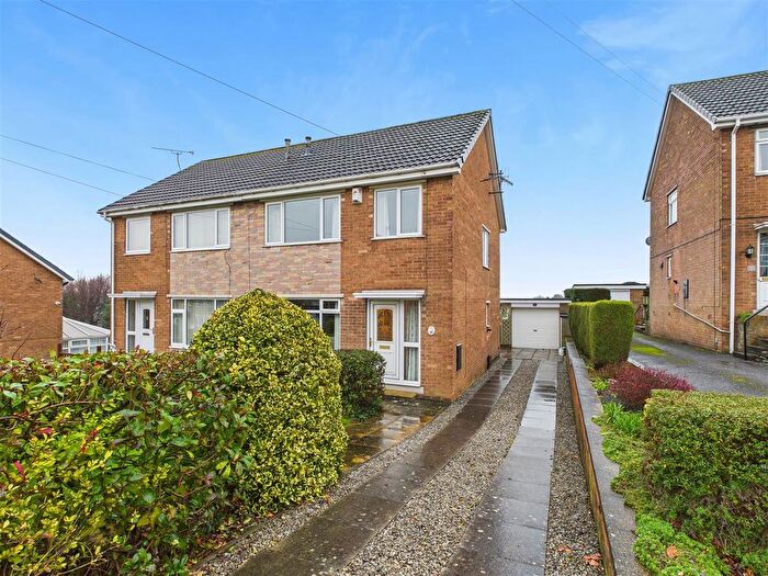 3 Bedroom Property For Sale In Pembroke Road, Dronfield, S18