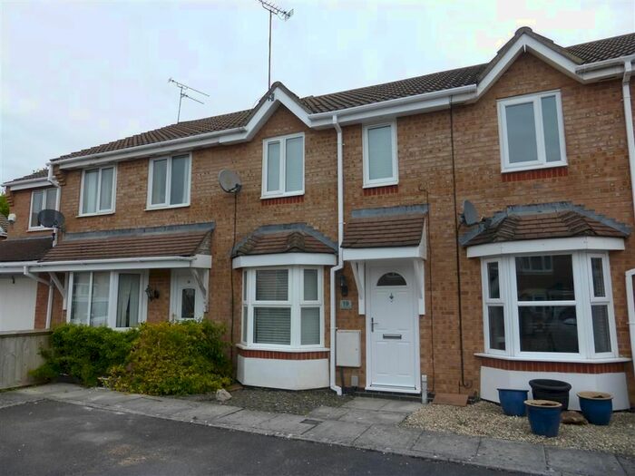 2 Bedroom Property To Rent In Loveridge Close, Swindon, SN2
