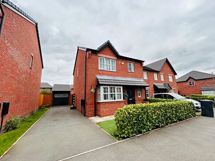 3 Bedroom Detached House For Sale In Woodyatt Way, Lymm, WA13