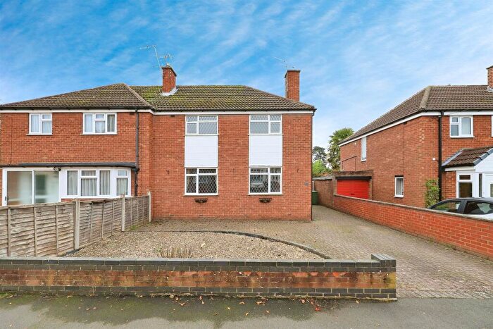 3 Bedroom Semi-Detached House For Sale In Francis Road, Stourport-On-Severn, DY13