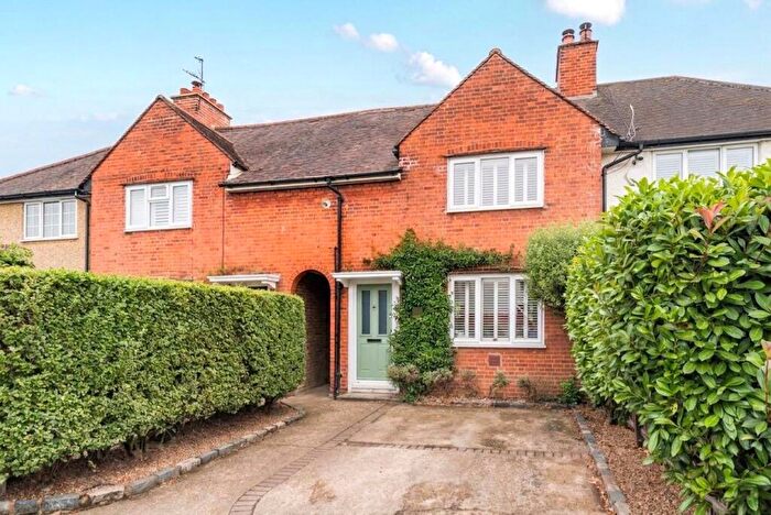 2 Bedroom Terraced House For Sale In Summer Road, Thames Ditton, KT7