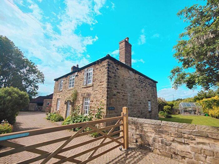 3 Bedroom Barn Conversion To Rent In Clayton, Doncaster, South Yorkshire, DN5