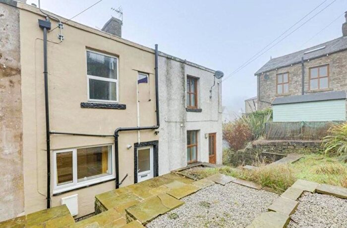 2 Bedroom Terraced House For Sale In Parrock Parade, Rossendale, BB4