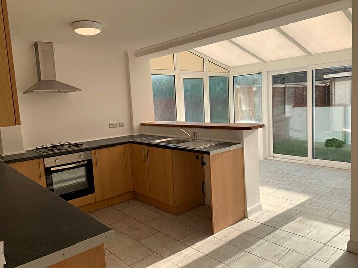 4 Bedroom Town House To Rent In Trent Road, Corby, NN17