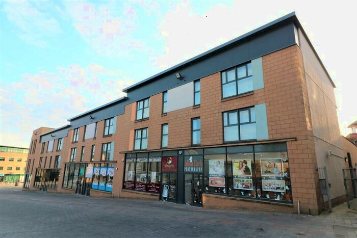 2 Bedroom Flat To Rent In Castle Street, Hamilton, South Lanarkshire, ML3