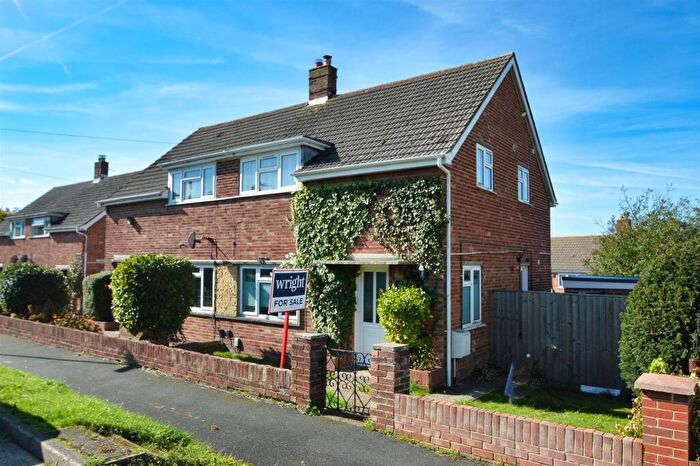 3 Bedroom Semi-Detached House For Sale In Binstead, PO33