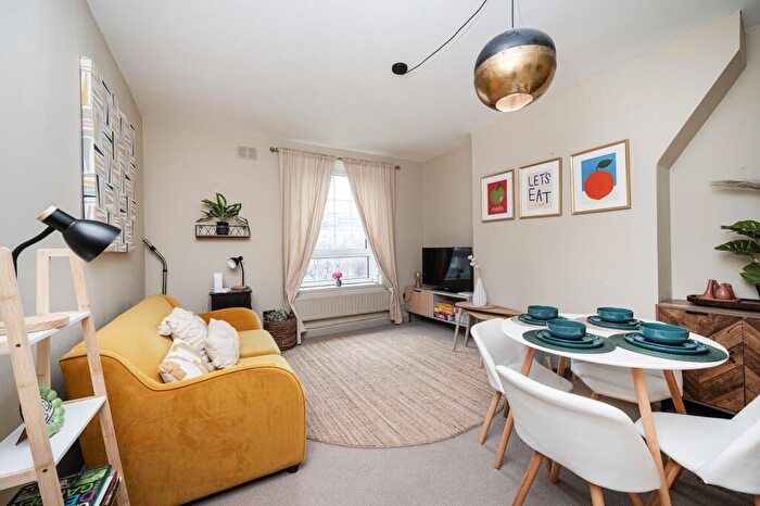 1 Bedroom Flat To Rent In Spelman Street, , Brick Lane, London, E1