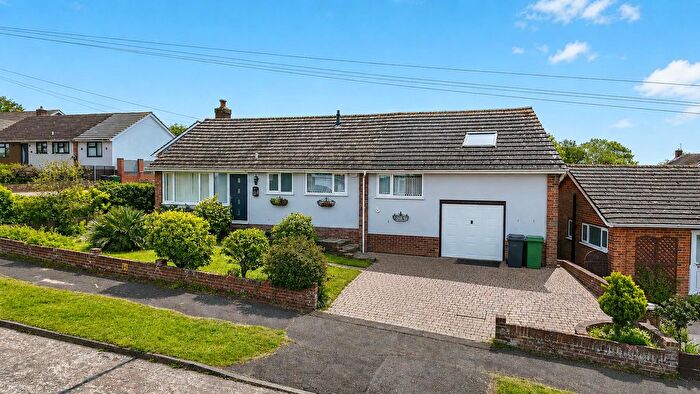 3 Bedroom Detached Bungalow For Sale In Grange Avenue, Hastings, TN34