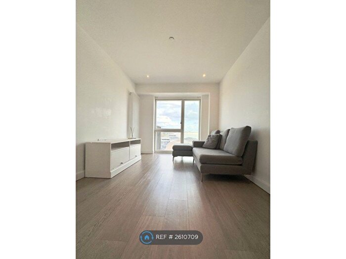 1 Bedroom Flat To Rent In Seagull Lane, London, E16