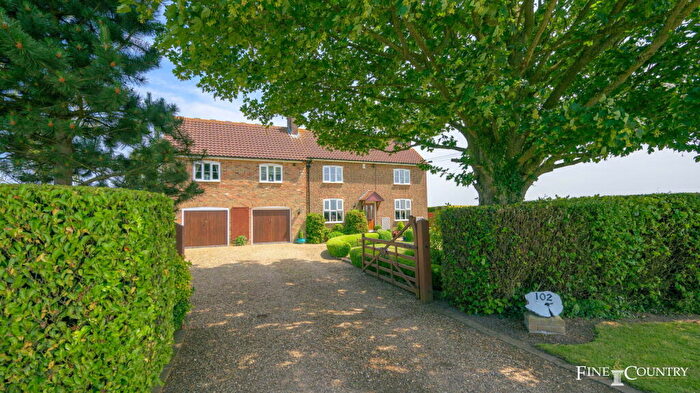 5 Bedroom Detached House For Sale In Moulton Eaugate, PE12