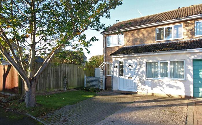 3 Bedroom Semi-Detached House To Rent In Greenfields, Earith, PE28